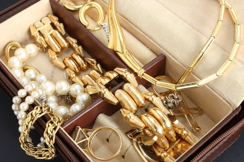 Permuta dell’oro e dei gioielli: una vera trappola!